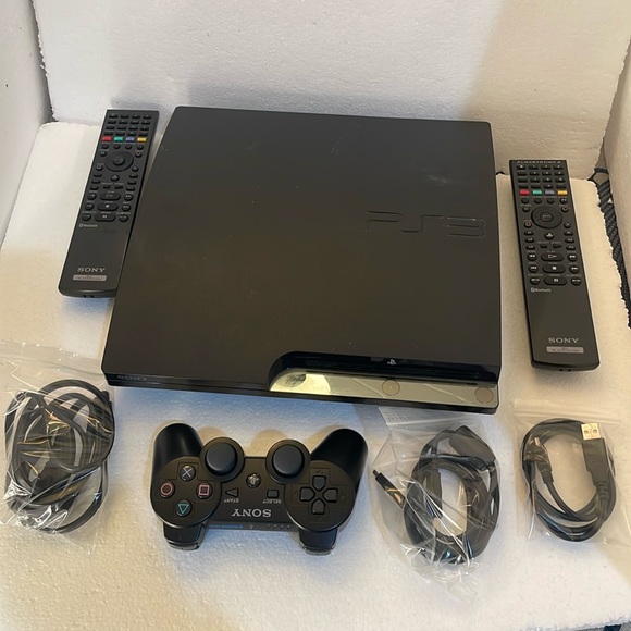 Sony PlayStation 3 game console black contoller 2 Bluetooth remotes cords bundle - Picture 14 of 14
